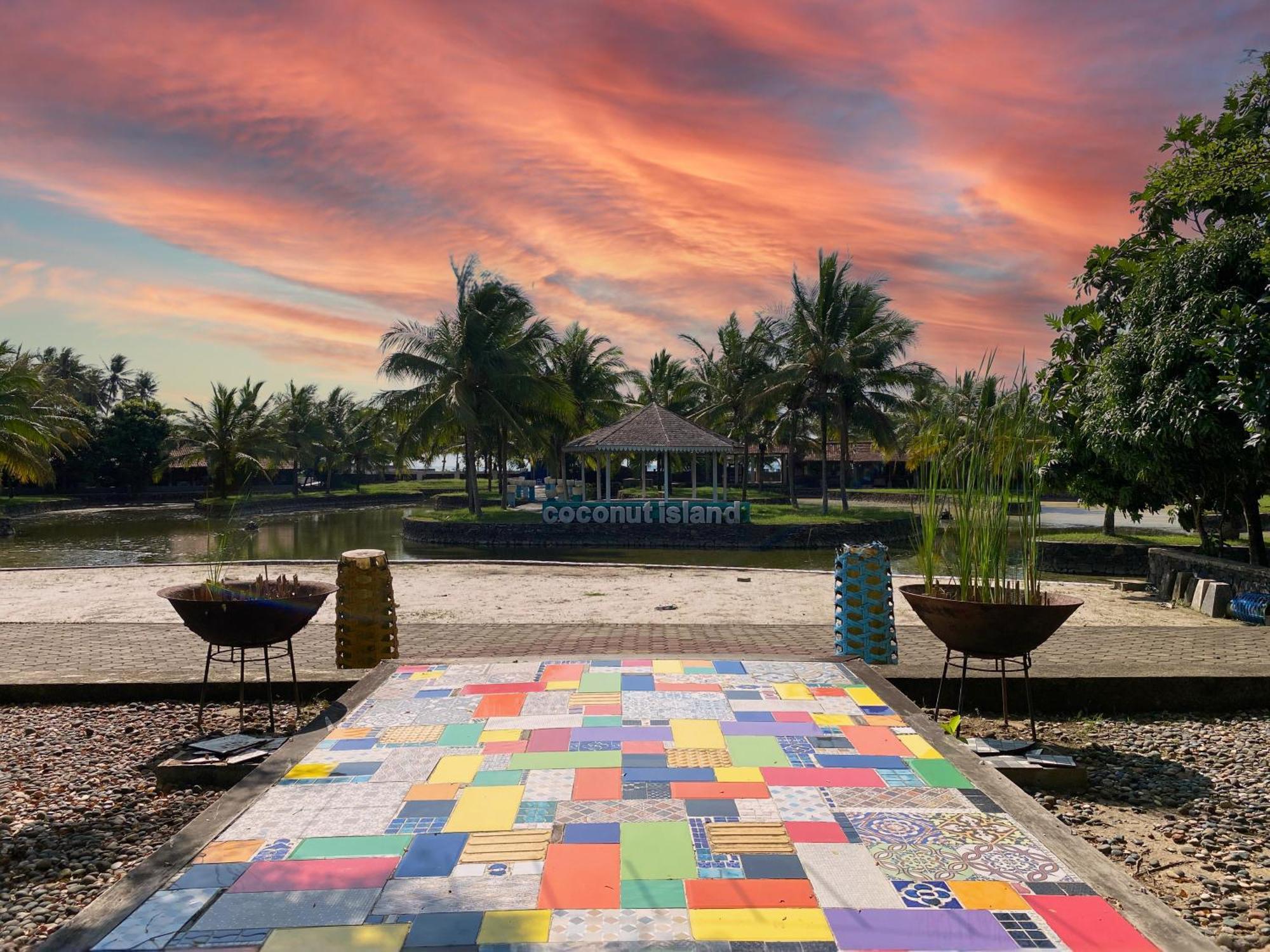 Avery Coconut Island Waterpark Beach Resort Carita Esterno foto
